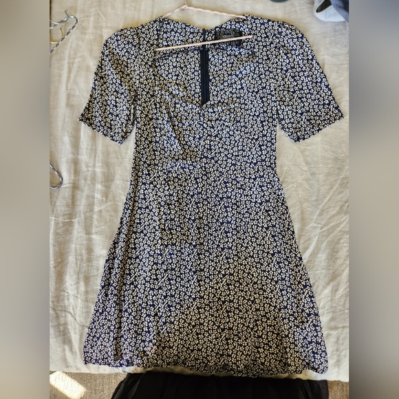 Mini dress - Picture 3 of 3